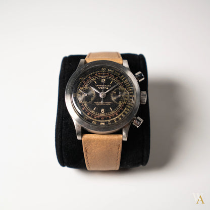 Wyler Vetta Clamshell Chronograph
