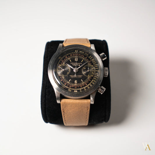 Wyler Vetta Clamshell Chronograph